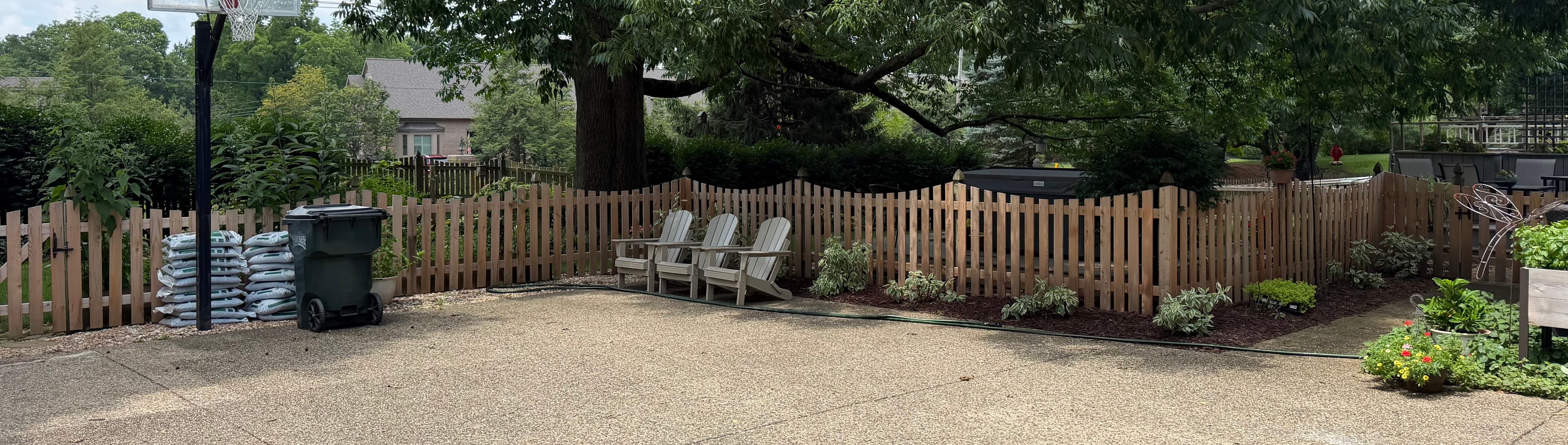 Professional shadow box fence construction Louisville KY services