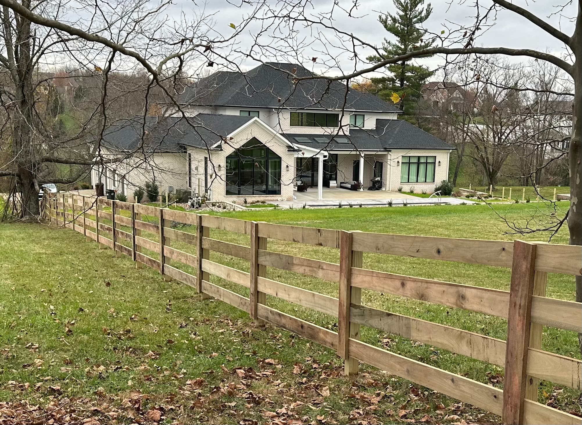 Four board fence luxury homes Louisville Kentucky - Smith Fence Co.